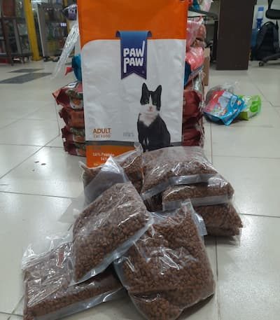 Paw paw Adult Dry Cat Food with repack 1kg